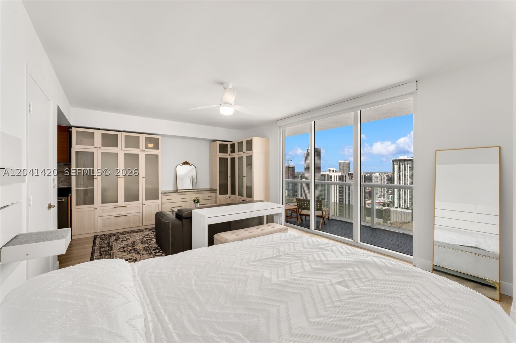 50 Biscayne Blvd #4603, Miami FL 33132