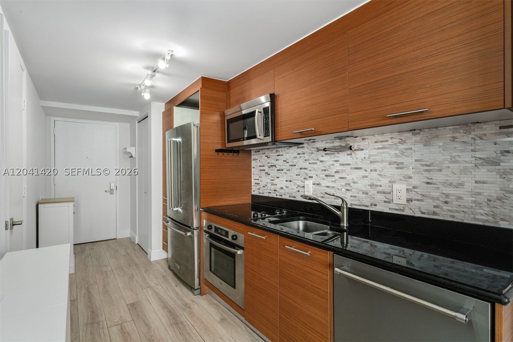 50 Biscayne Blvd #4603, Miami FL 33132