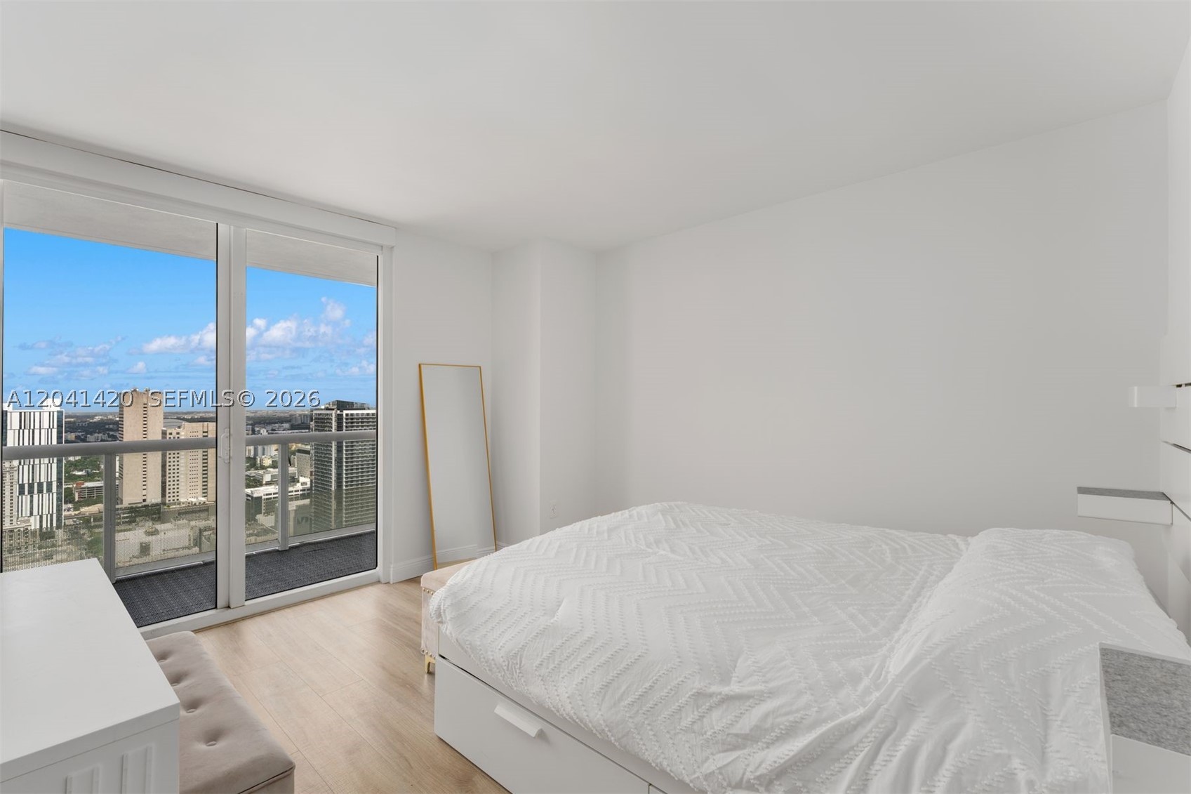 50 Biscayne Blvd #4603, Miami FL 33132