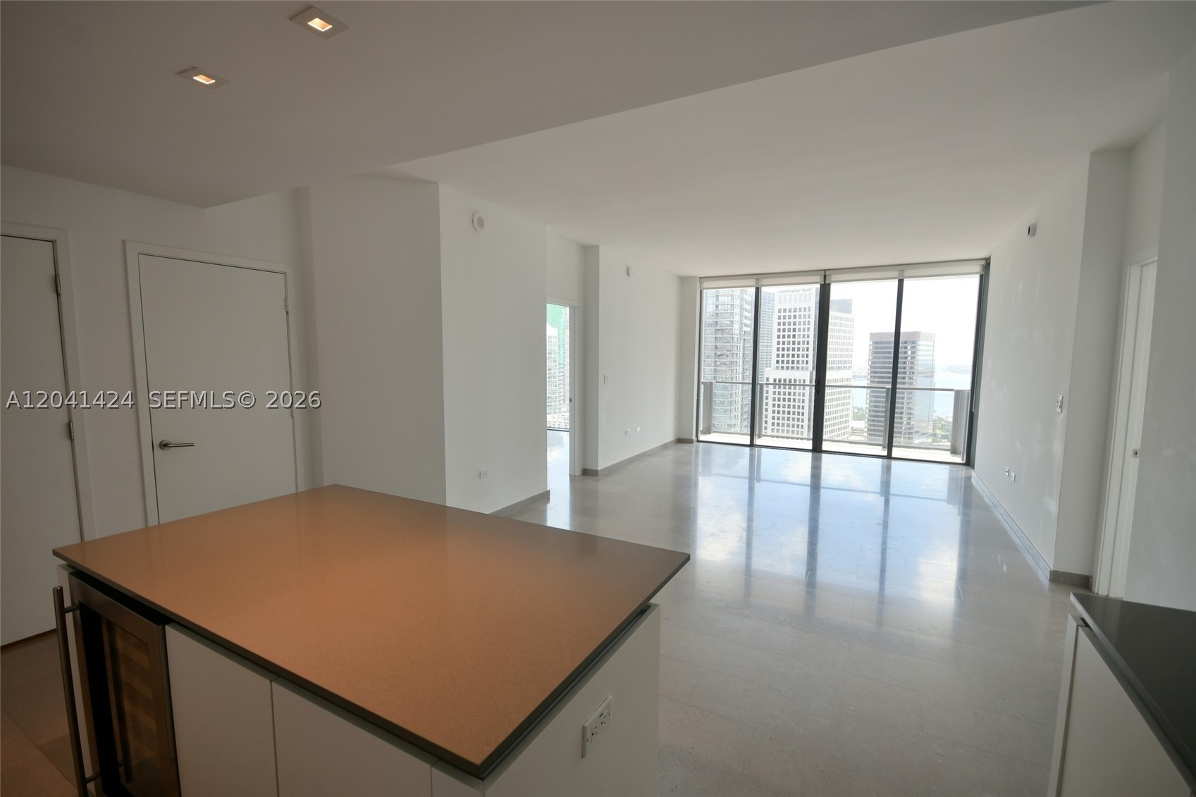 88 SW 7th St #3309, Miami FL 33130