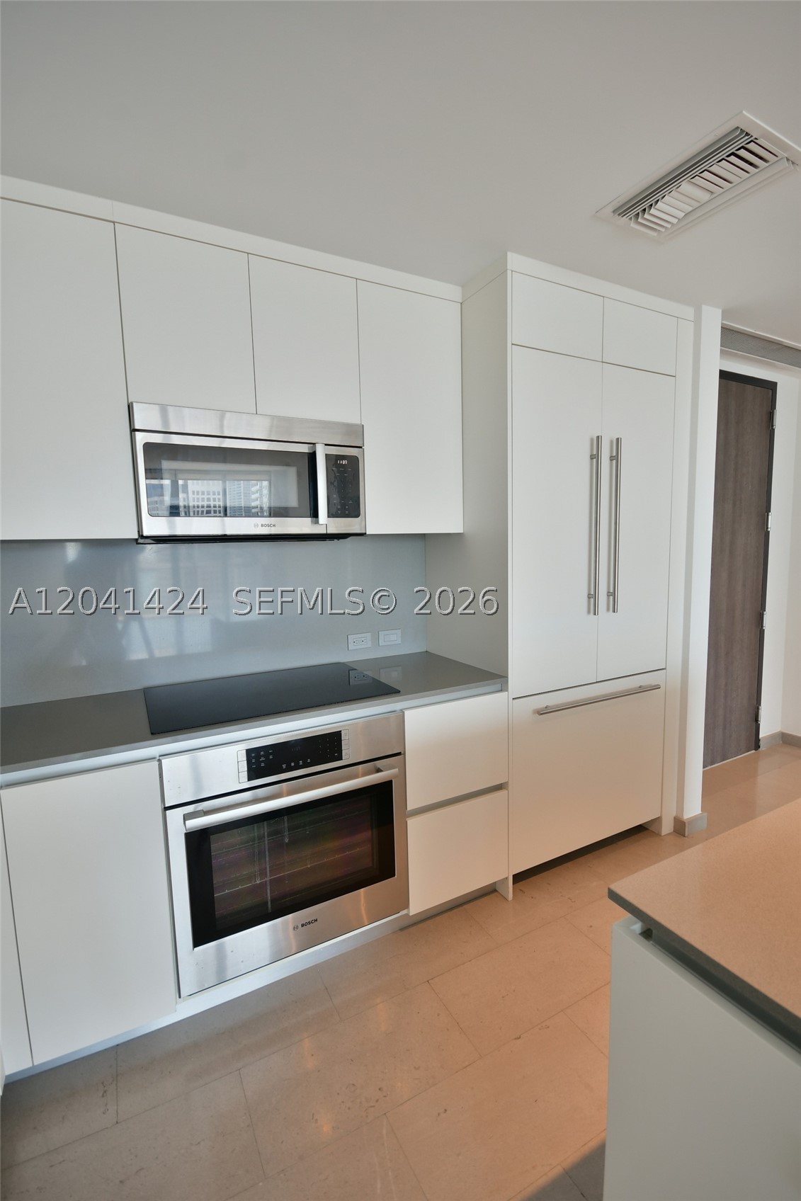 88 SW 7th St #3309, Miami FL 33130