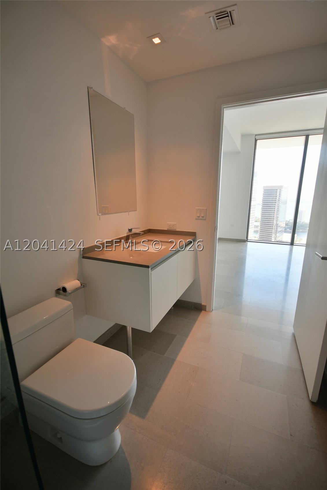 88 SW 7th St #3309, Miami FL 33130