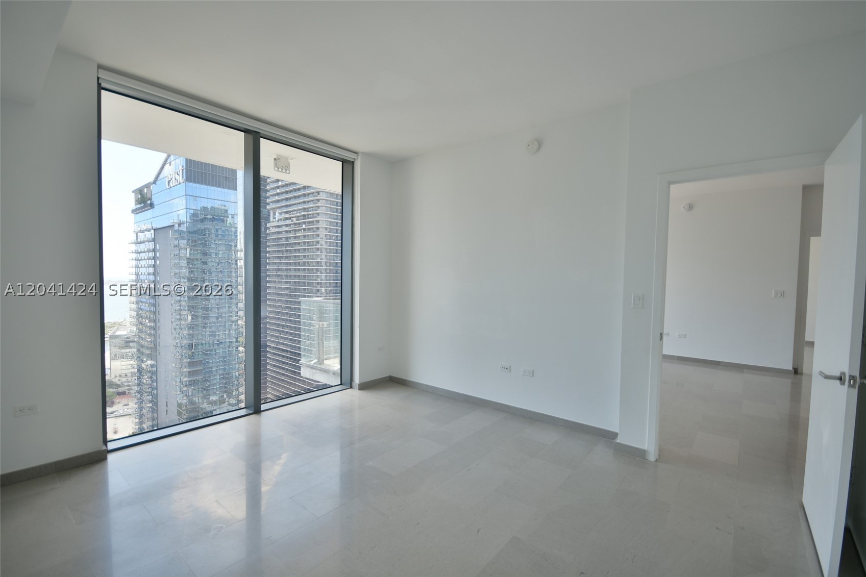 88 SW 7th St #3309, Miami FL 33130