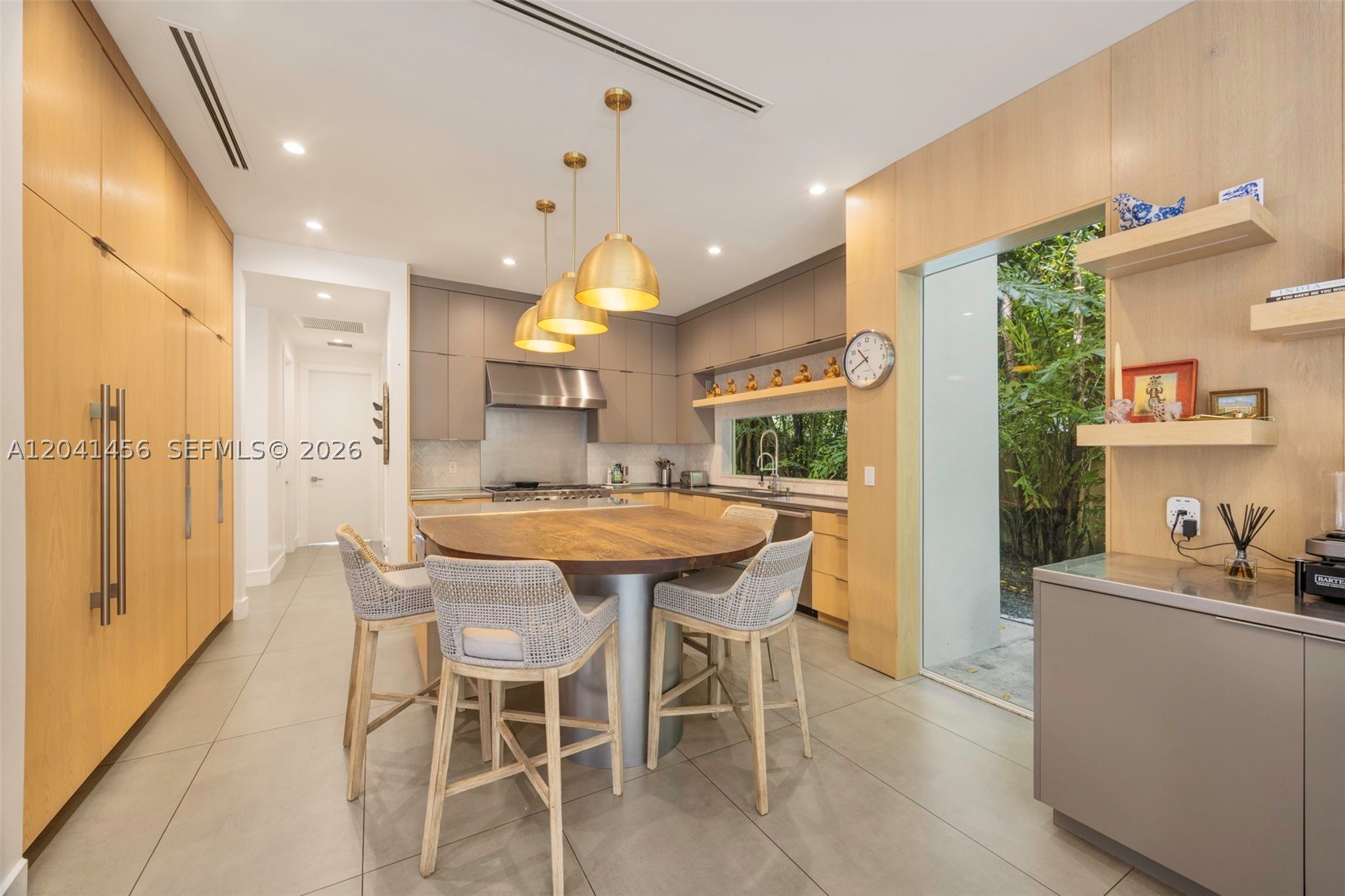 3901 Kumquat Ave, Miami FL 33133