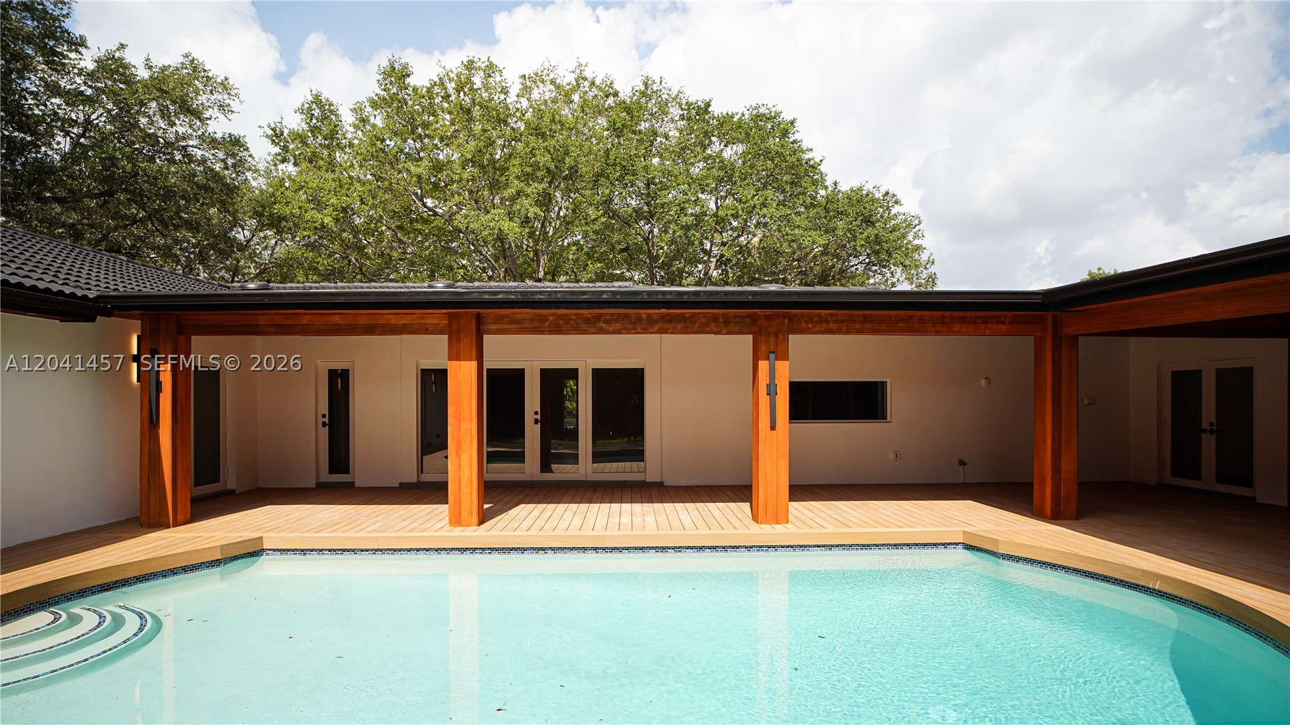 15321 SW 82nd Ave, Palmetto Bay FL 33157