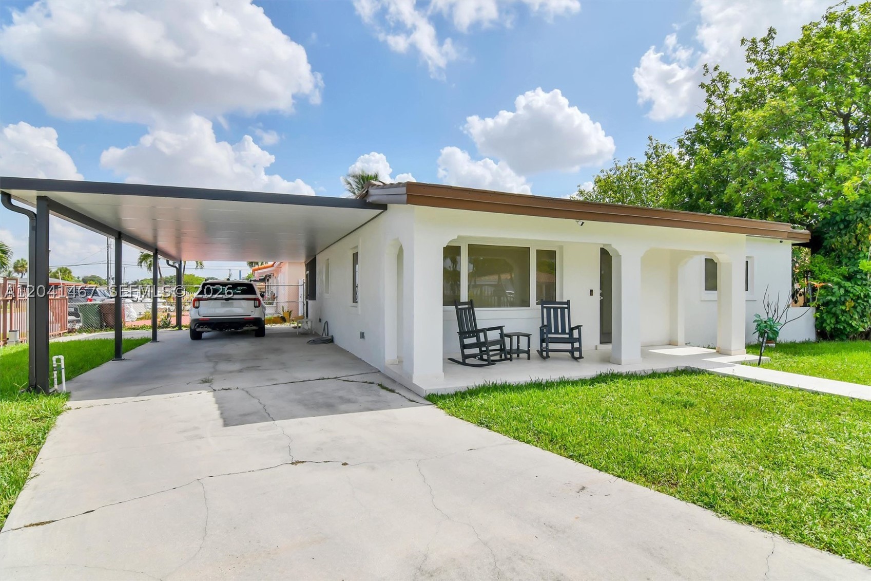 241 W 48th St, Hialeah FL 33012