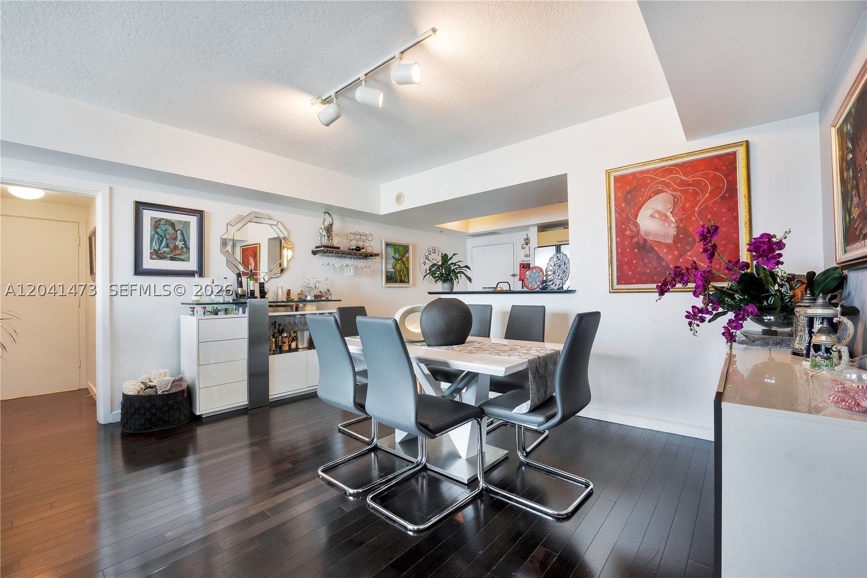 325 S Biscayne Blvd #3921, Miami FL 33131