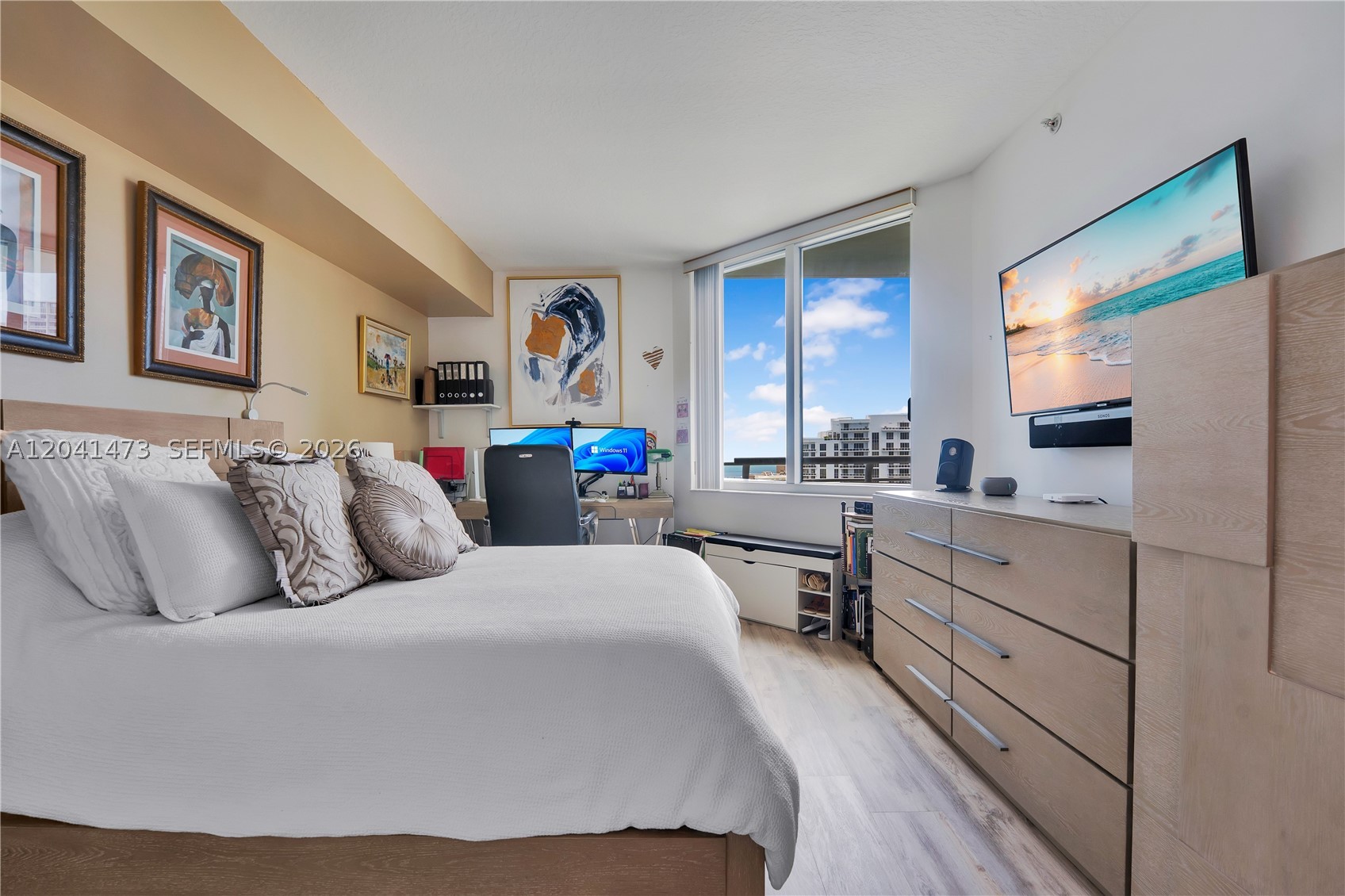325 S Biscayne Blvd #3921, Miami FL 33131