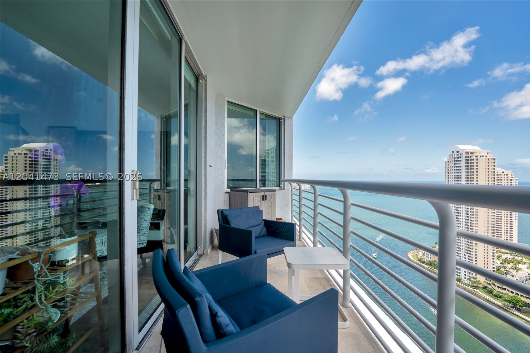 325 S Biscayne Blvd #3921, Miami FL 33131