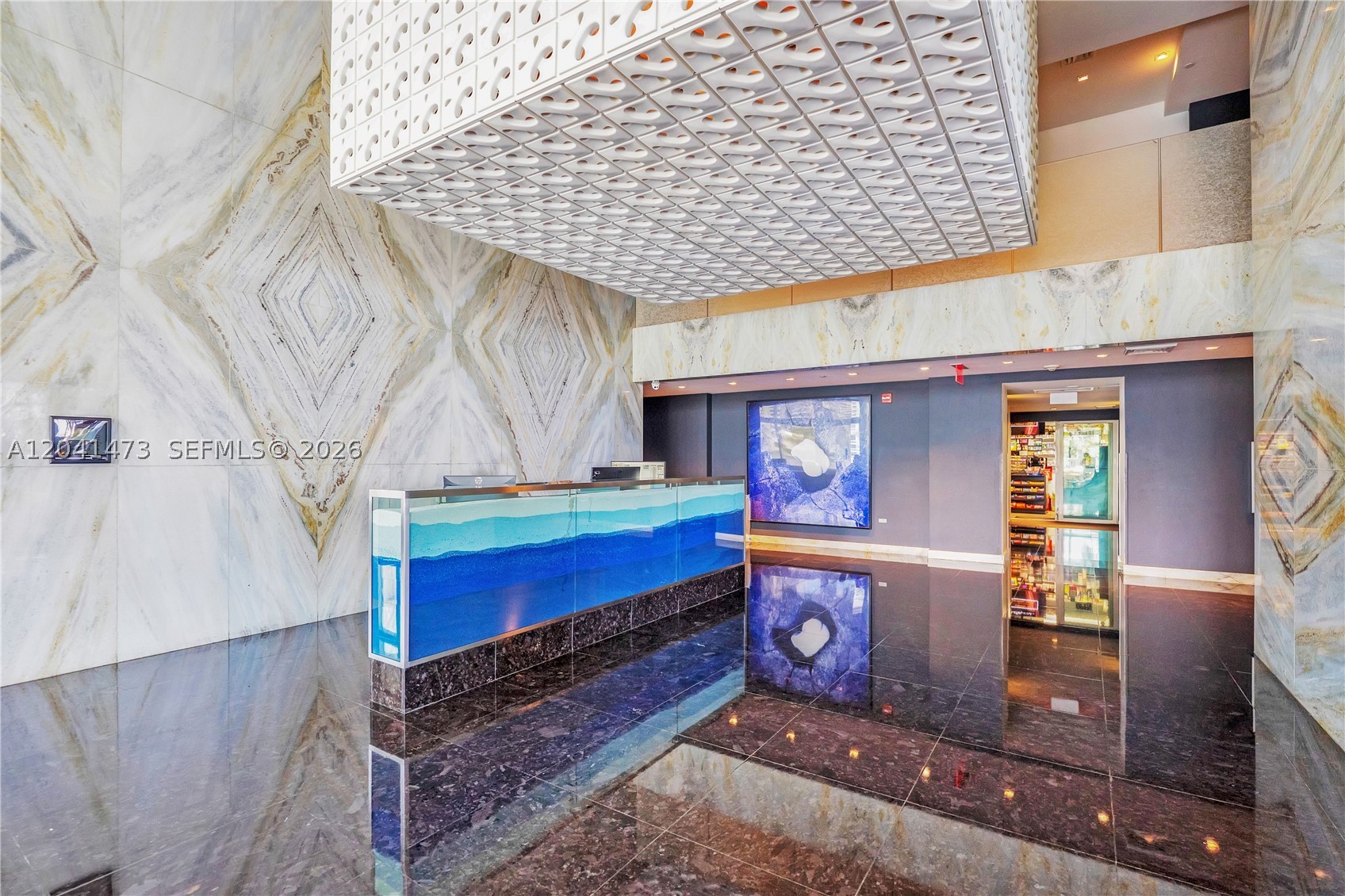 325 S Biscayne Blvd #3921, Miami FL 33131