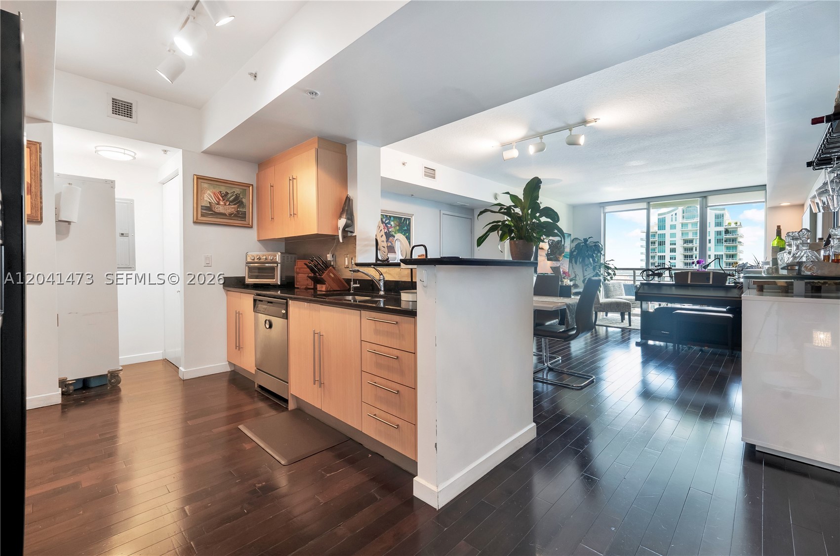 325 S Biscayne Blvd #3921, Miami FL 33131