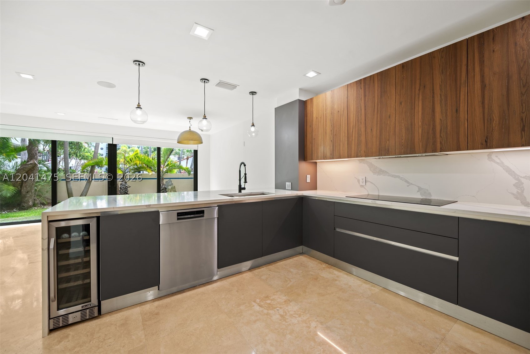 21387 Marina Cove Cir #12-F, Aventura FL 33180