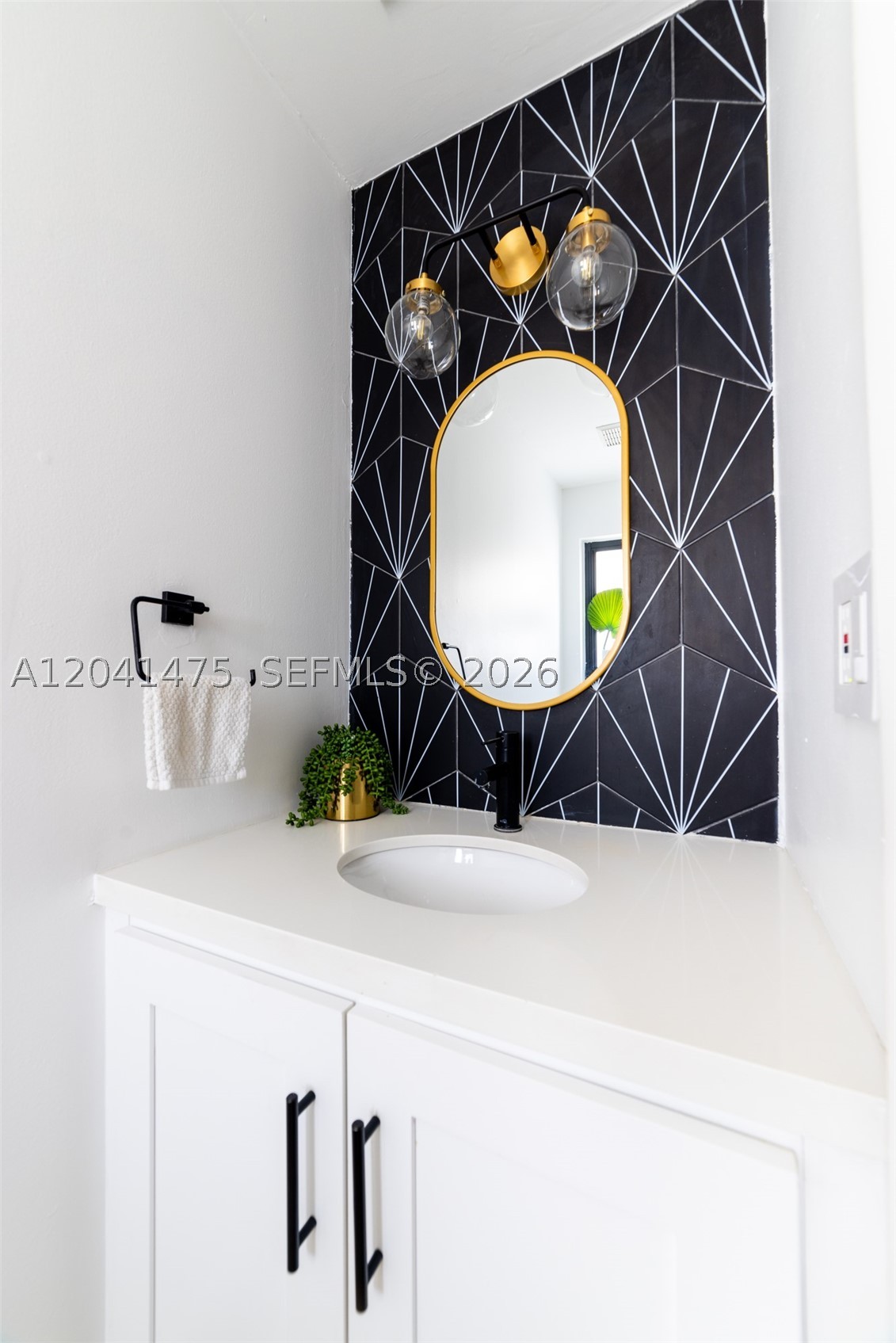 21387 Marina Cove Cir #12-F, Aventura FL 33180