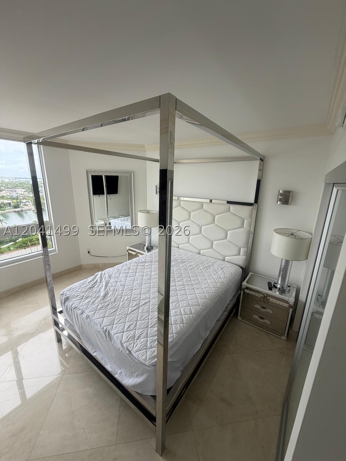 6365 Collins Ave #1707, Miami Beach FL 33141
