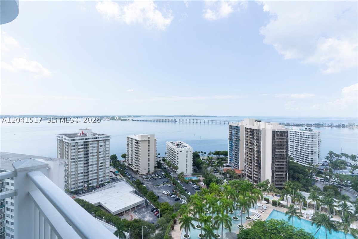 185 SE 14th Ter #2307, Miami FL 33131