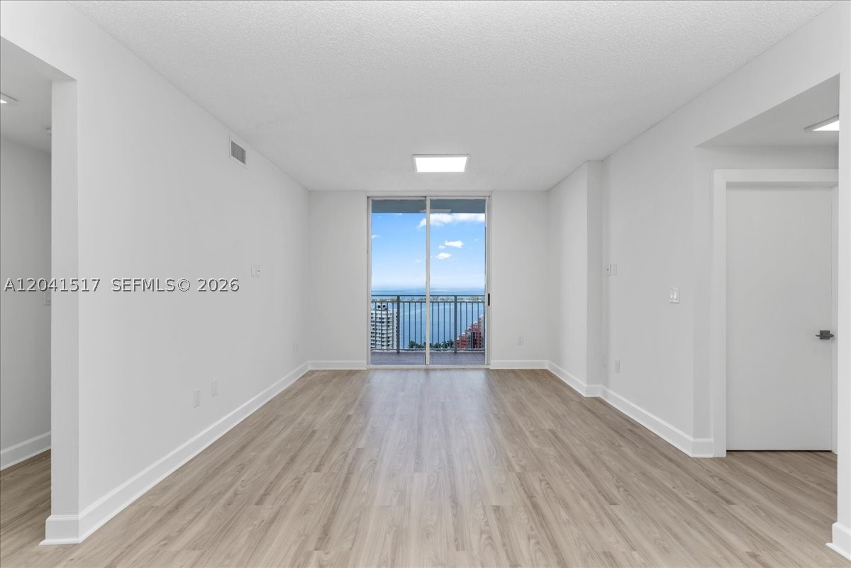 185 SE 14th Ter #2307, Miami FL 33131