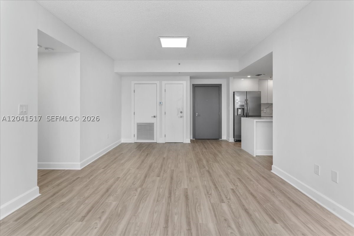 185 SE 14th Ter #2307, Miami FL 33131