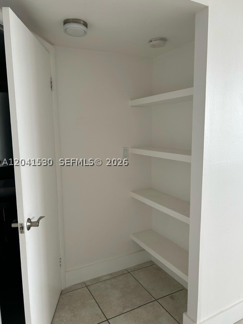 2016 Bay Dr #602, Miami Beach FL 33141