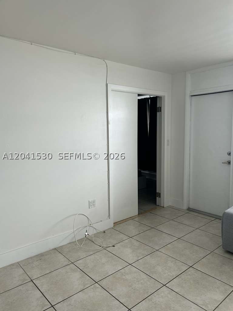 2016 Bay Dr #602, Miami Beach FL 33141