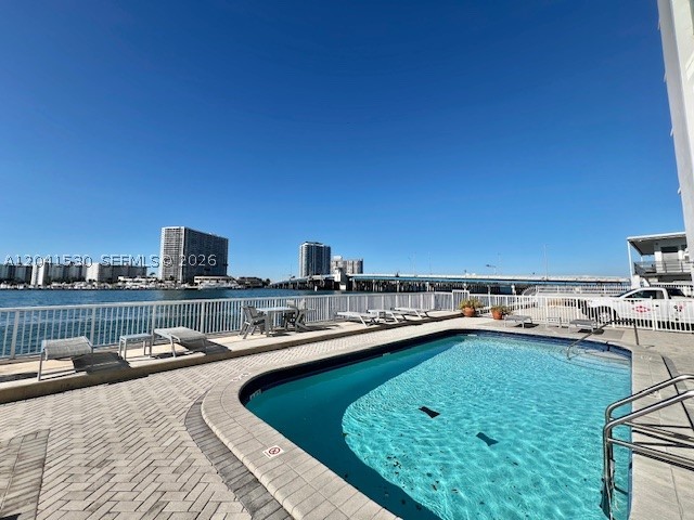 2016 Bay Dr #602, Miami Beach FL 33141