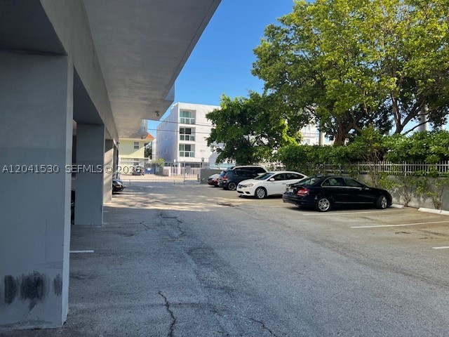 2016 Bay Dr #602, Miami Beach FL 33141