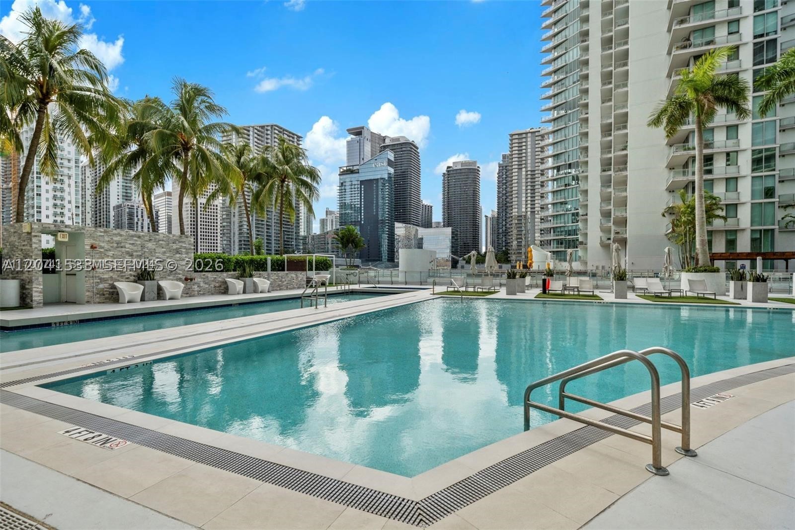 90 SW 3rd St #3703, Miami FL 33130