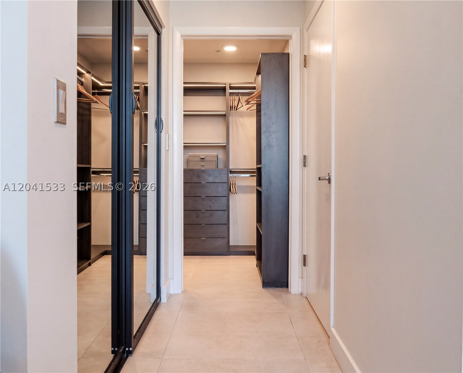 90 SW 3rd St #3703, Miami FL 33130