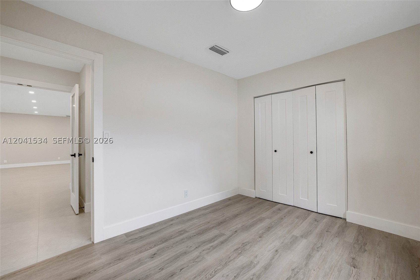 5718 NE 15th Ave, Fort Lauderdale FL 33334