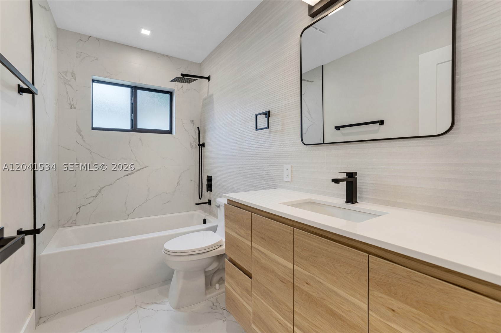 5718 NE 15th Ave, Fort Lauderdale FL 33334