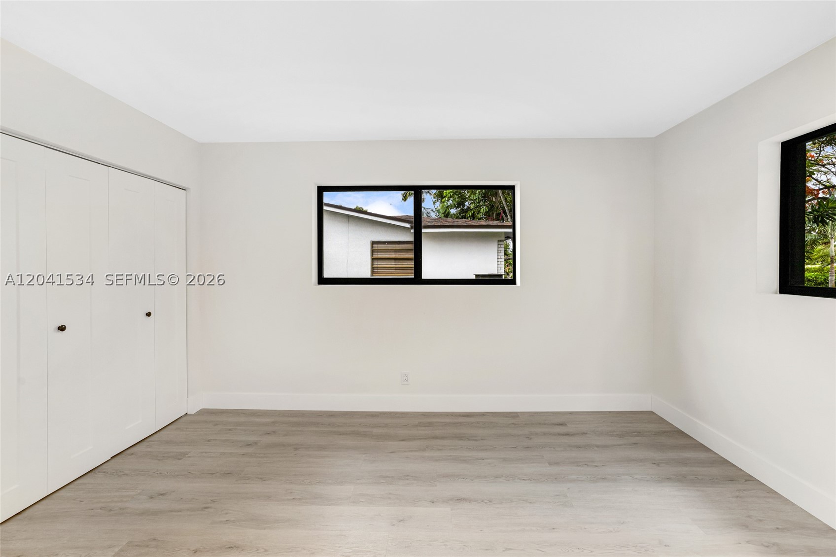 5718 NE 15th Ave, Fort Lauderdale FL 33334