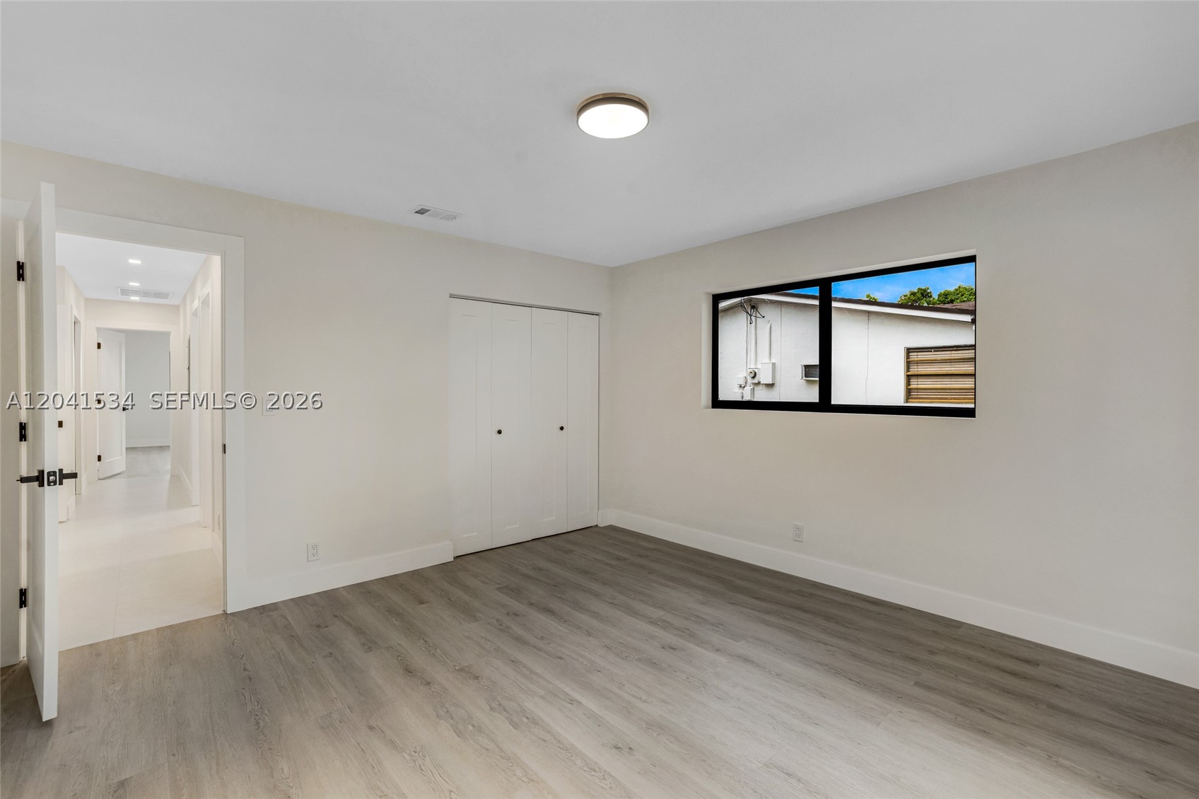 5718 NE 15th Ave, Fort Lauderdale FL 33334