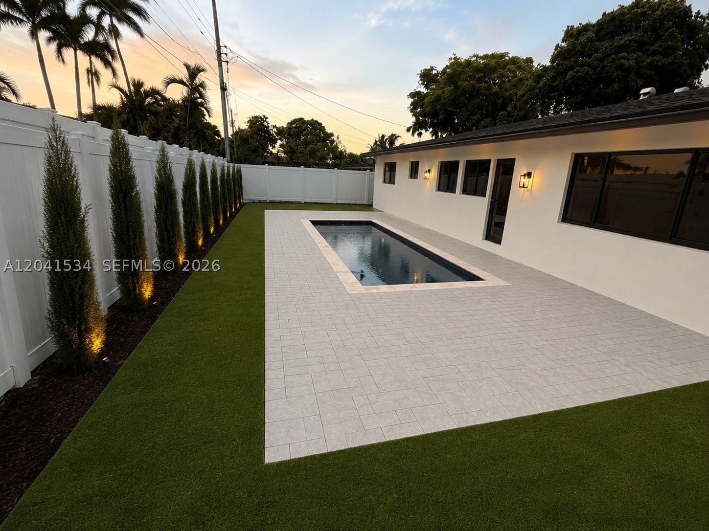 5718 NE 15th Ave, Fort Lauderdale FL 33334