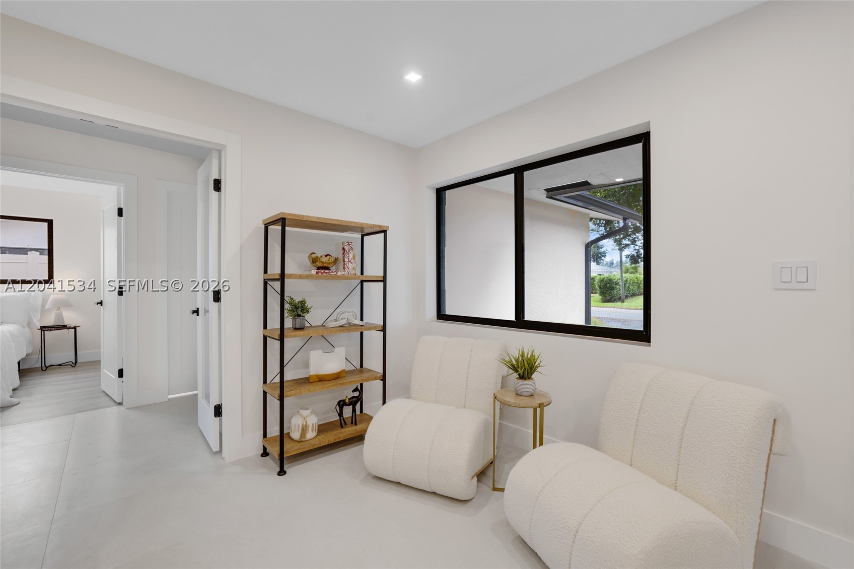 5718 NE 15th Ave, Fort Lauderdale FL 33334