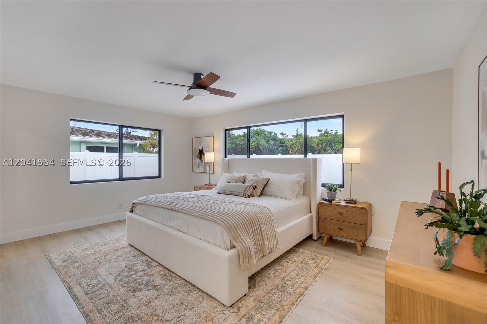 5718 NE 15th Ave, Fort Lauderdale FL 33334