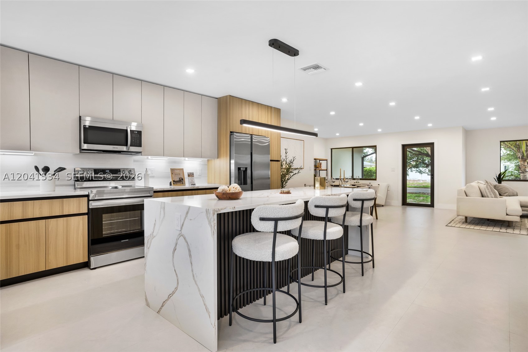 5718 NE 15th Ave, Fort Lauderdale FL 33334
