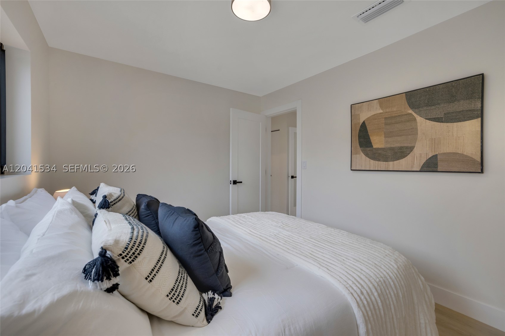 5718 NE 15th Ave, Fort Lauderdale FL 33334