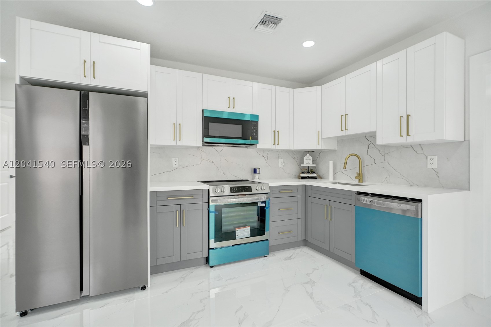 1245 Vermont St, Opa Locka FL 33054