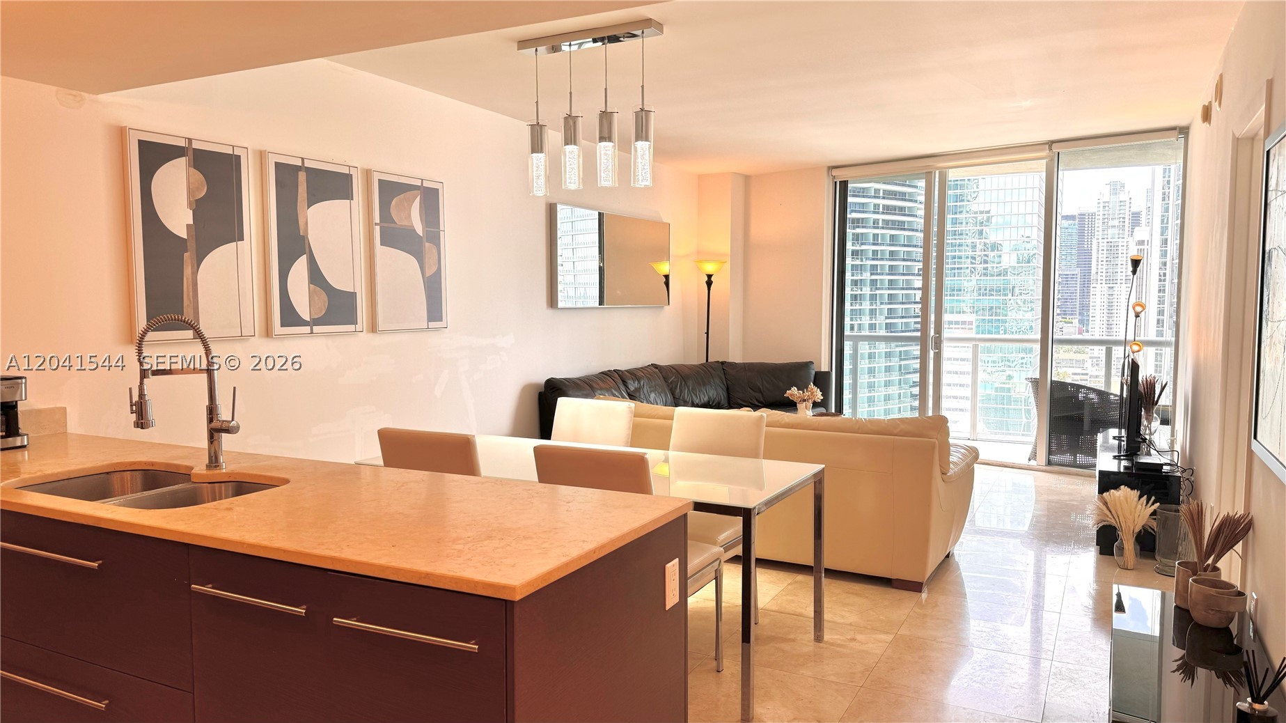 475 Brickell Ave #2512, Miami FL 33131