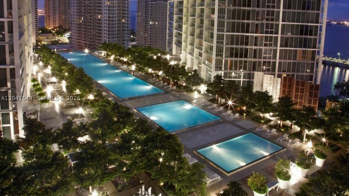 475 Brickell Ave #2512, Miami FL 33131