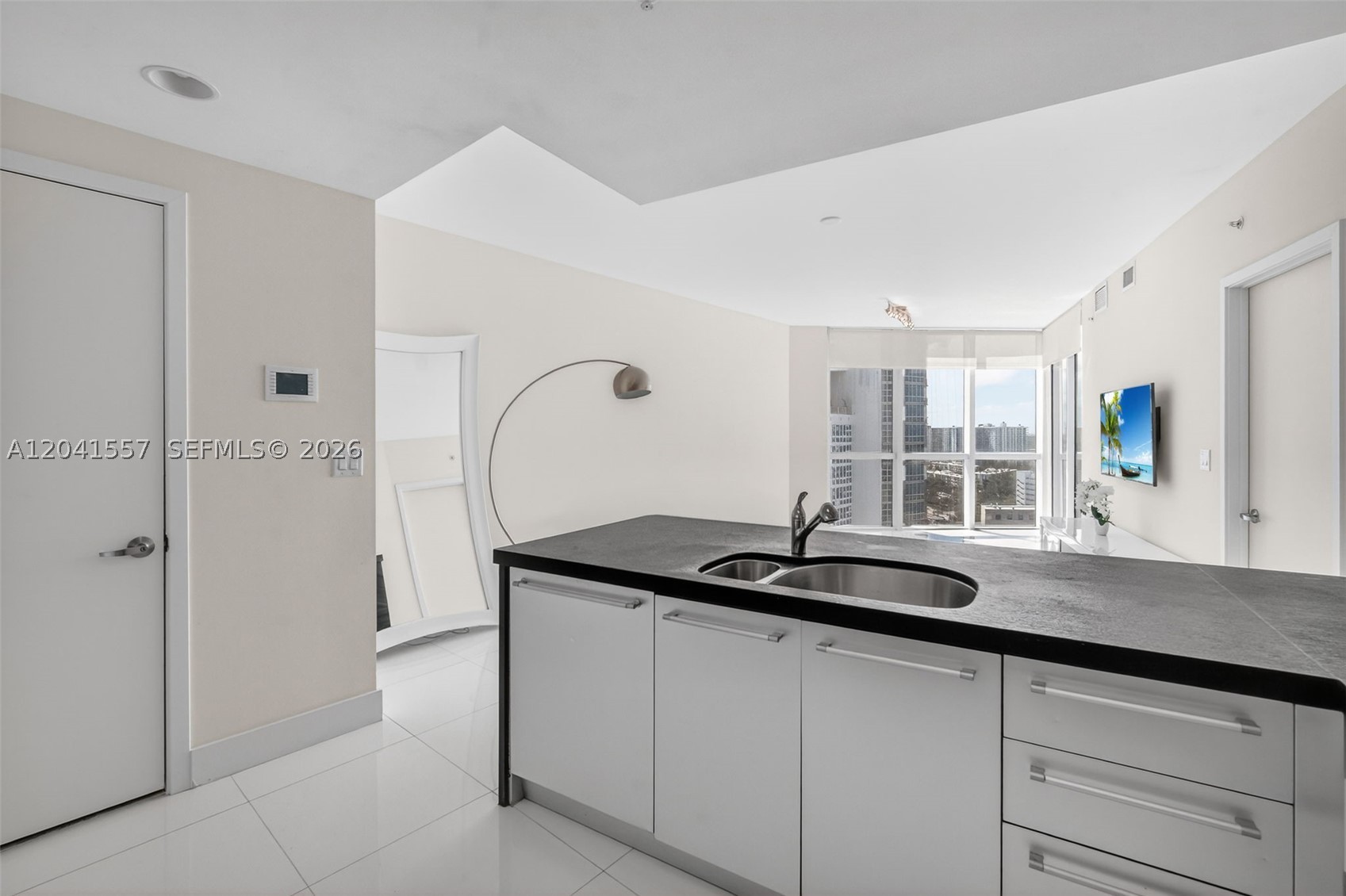 18201 Collins Ave #2008, Sunny Isles Beach FL 33160