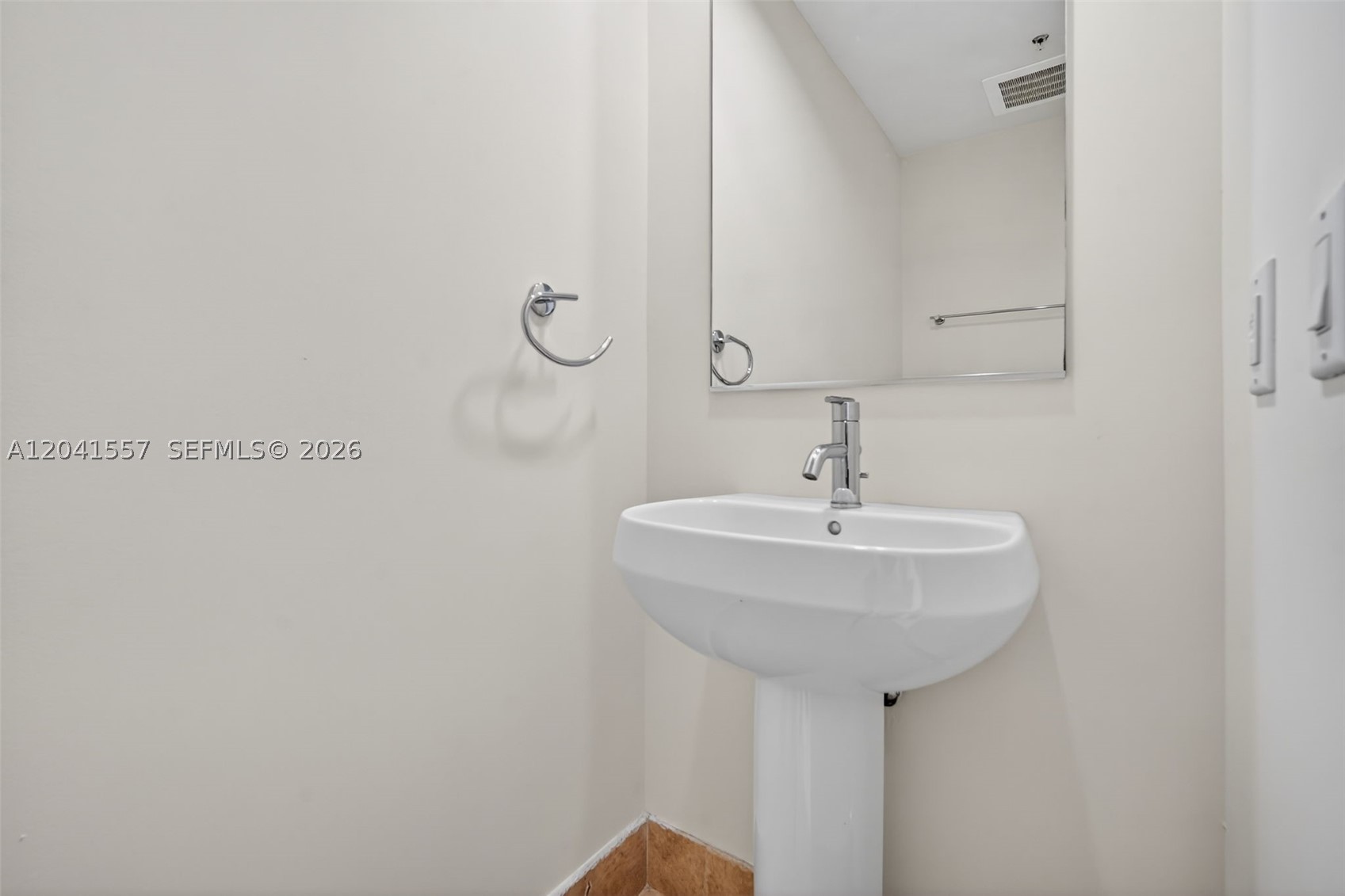 18201 Collins Ave #2008, Sunny Isles Beach FL 33160