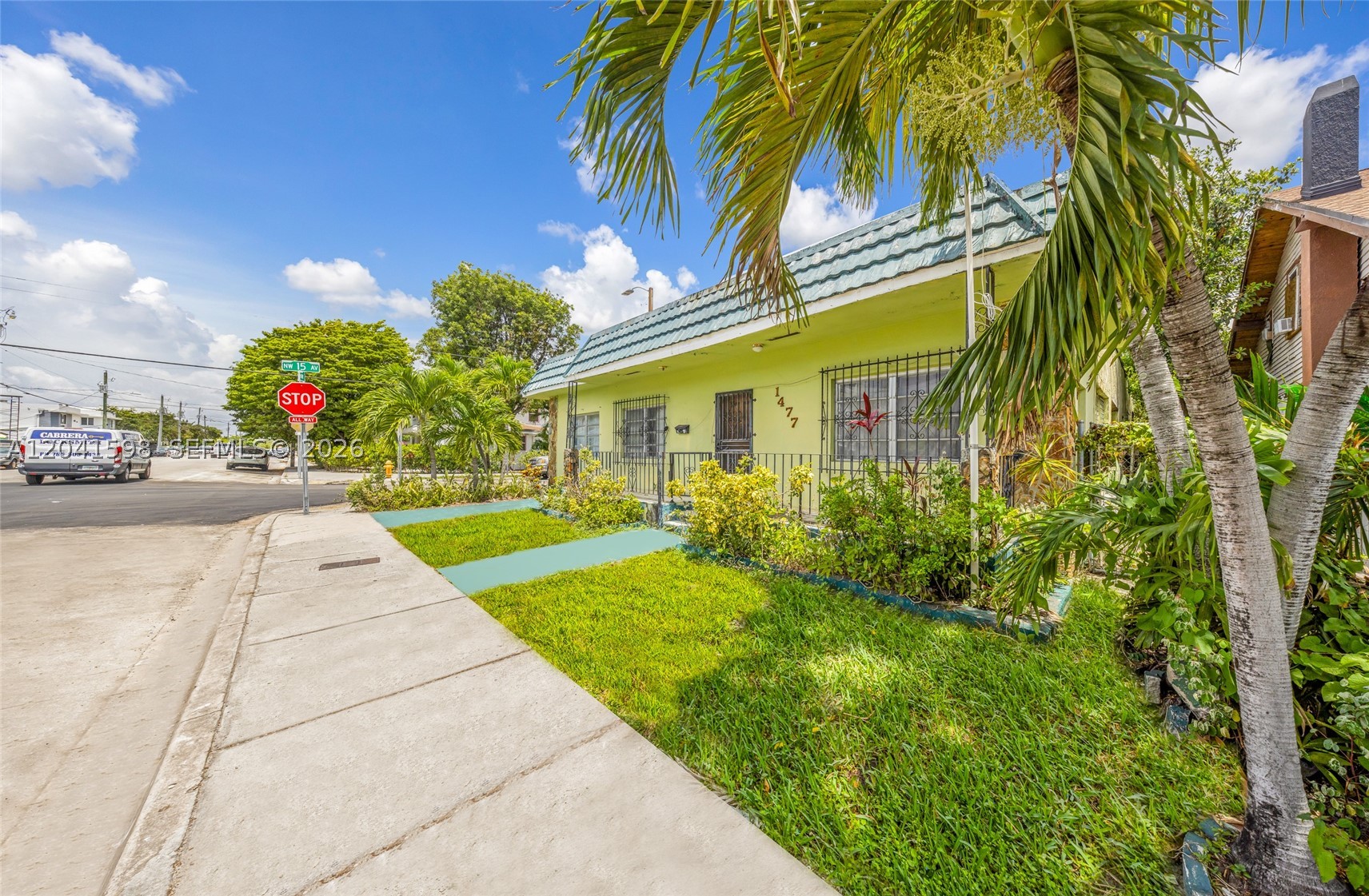 1477 NW 2nd St, Miami FL 33125