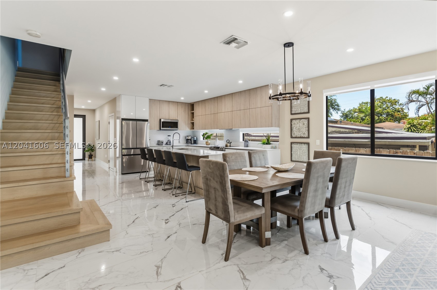 809 SW 10th St, Fort Lauderdale FL 33315