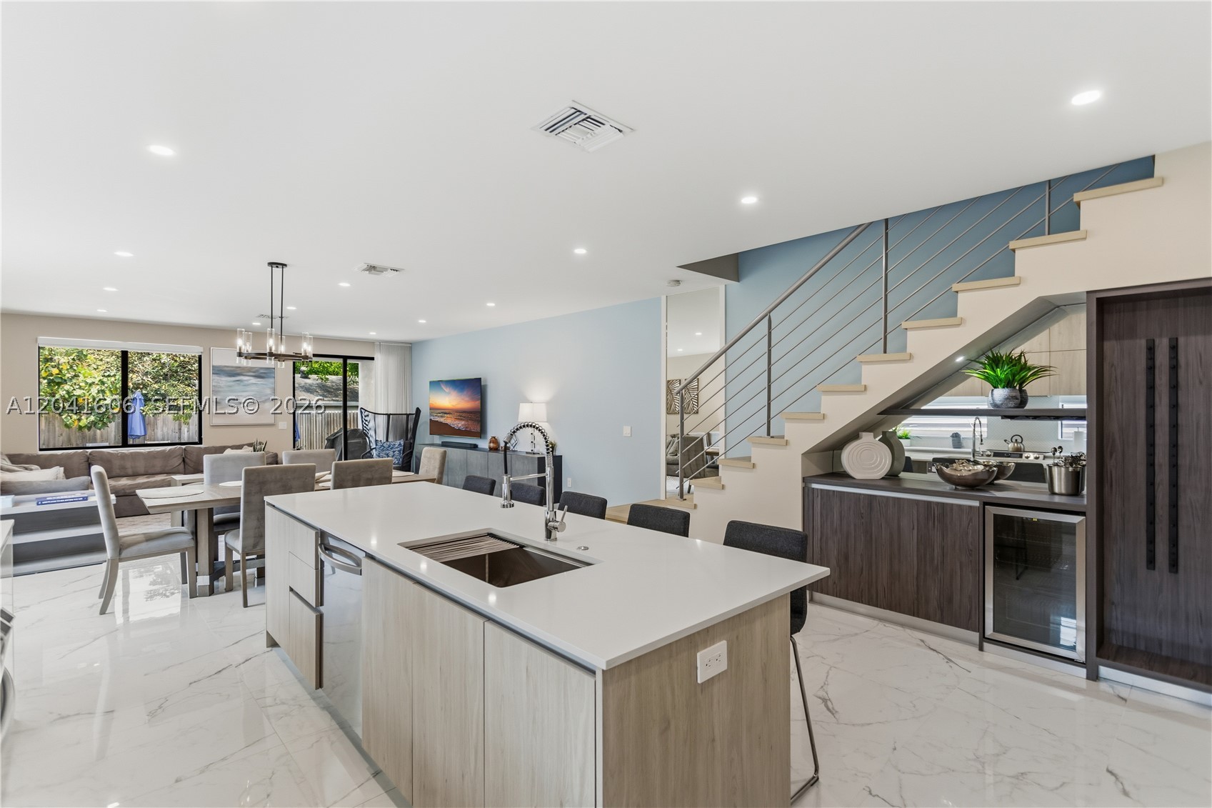 809 SW 10th St, Fort Lauderdale FL 33315