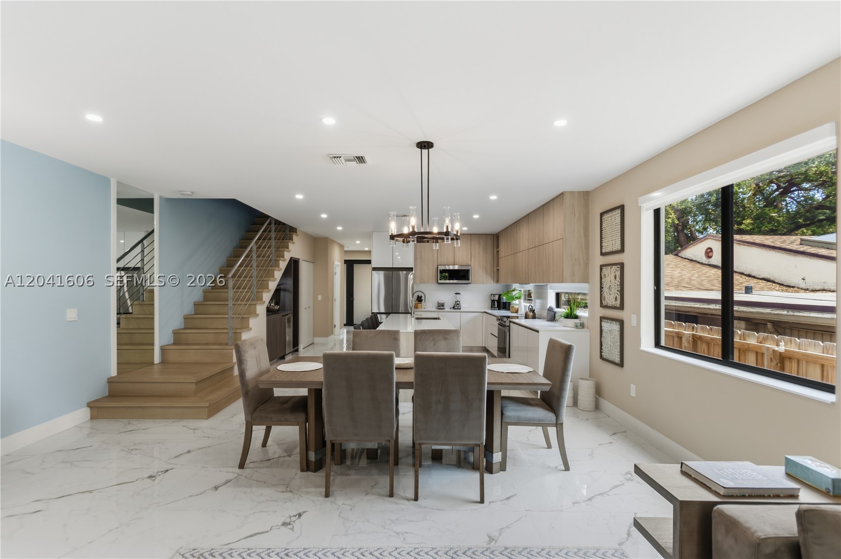809 SW 10th St, Fort Lauderdale FL 33315