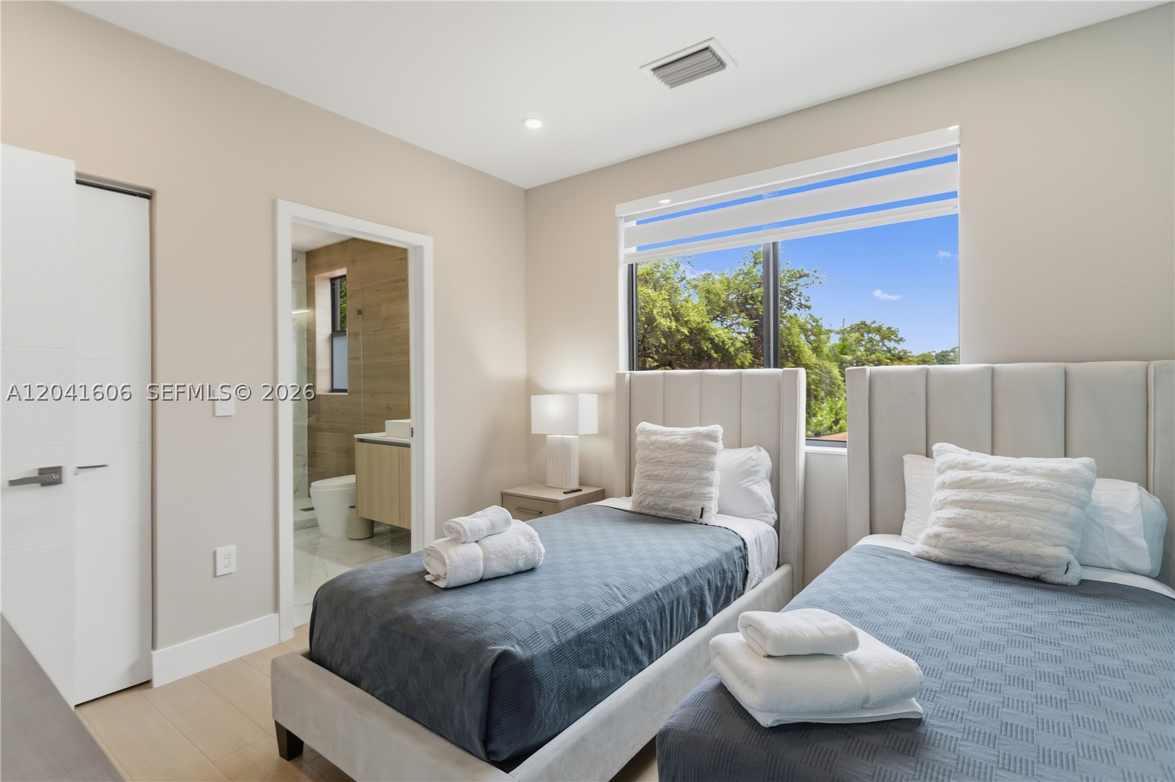 809 SW 10th St, Fort Lauderdale FL 33315