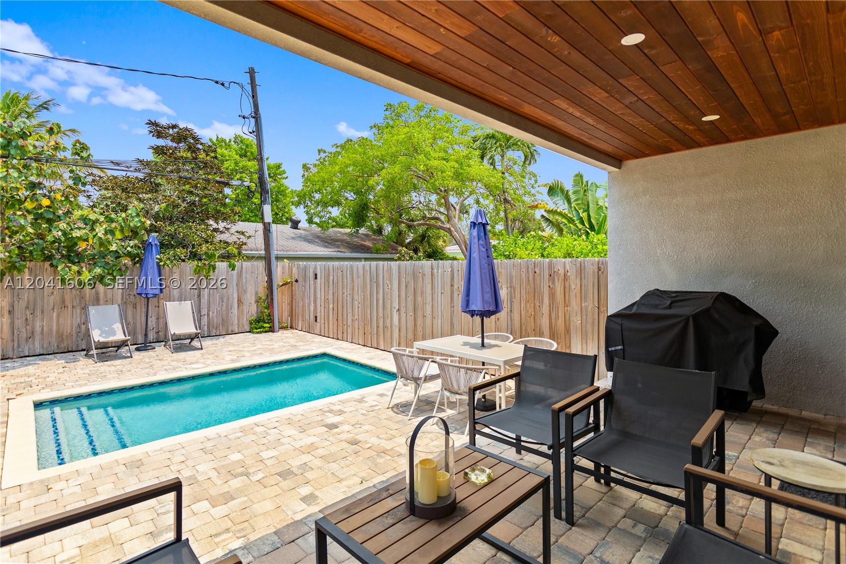 809 SW 10th St, Fort Lauderdale FL 33315