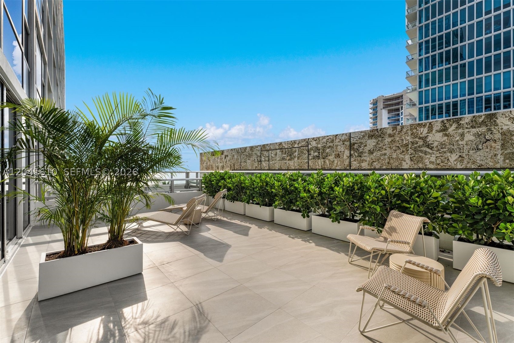 6801 Collins Ave #DOOR 606, Miami Beach FL 33141