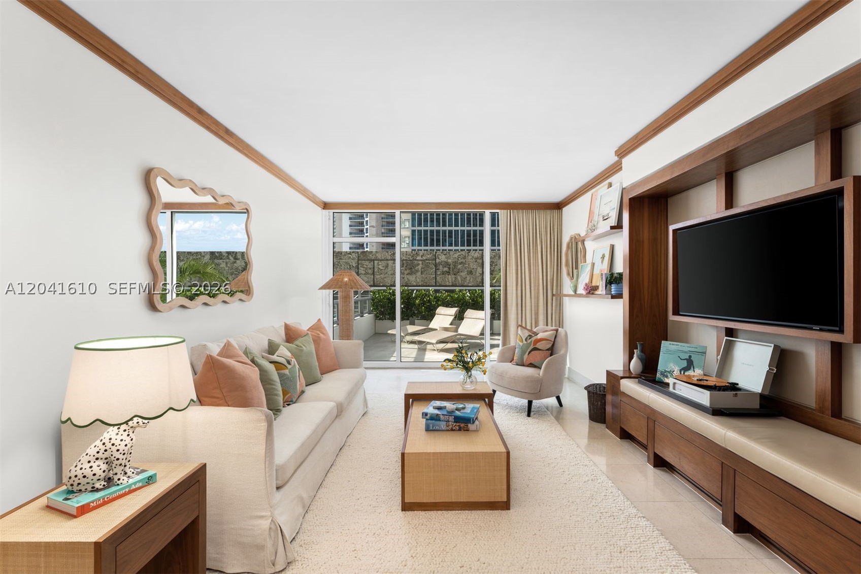 6801 Collins Ave #DOOR 606, Miami Beach FL 33141