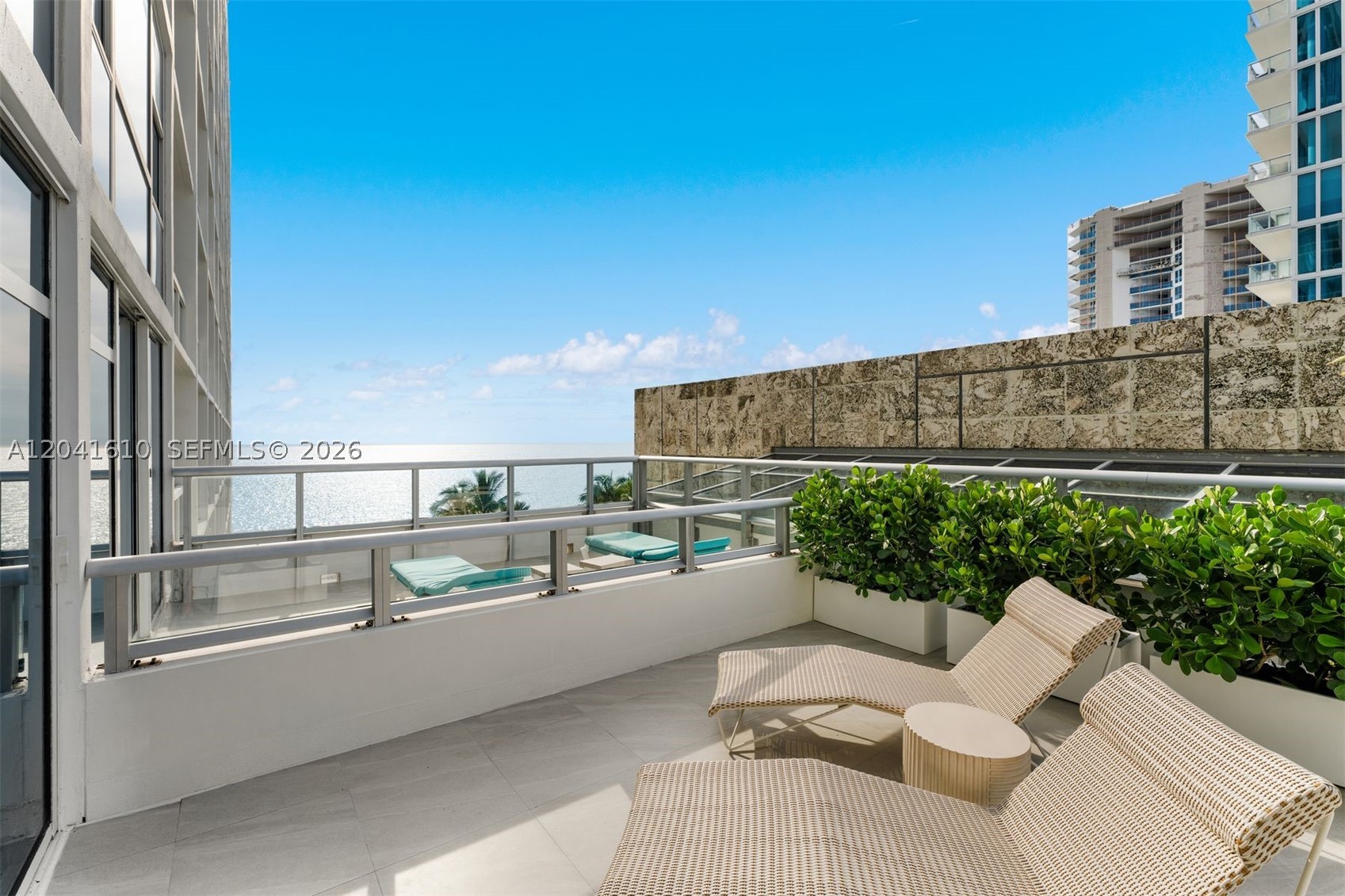 6801 Collins Ave #DOOR 606, Miami Beach FL 33141